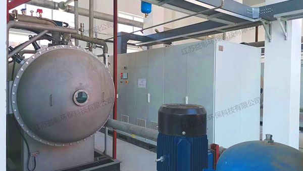 工業(yè)污水廠處理現(xiàn)場(chǎng)